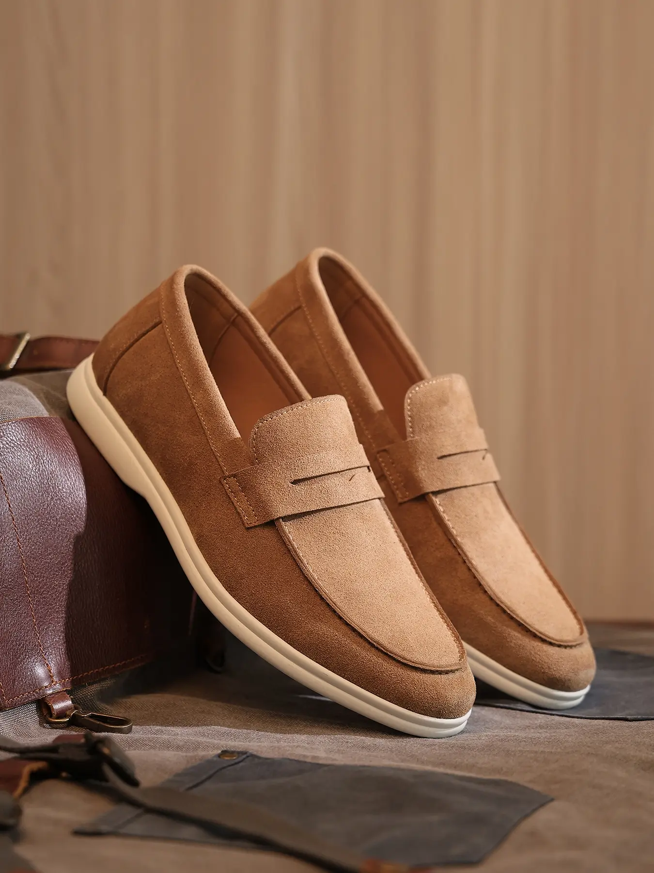 Men's Suede PU Leather Loafers Slip-On Soft Sole Shoes, Lightweight Breathable Flat Casual Driving Walking Oxford Shoes for Men