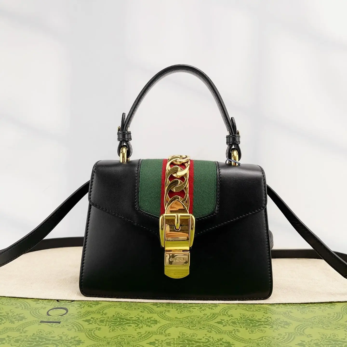 Pre-owned GUCCI C9201982173C9201982173/0731Betsy