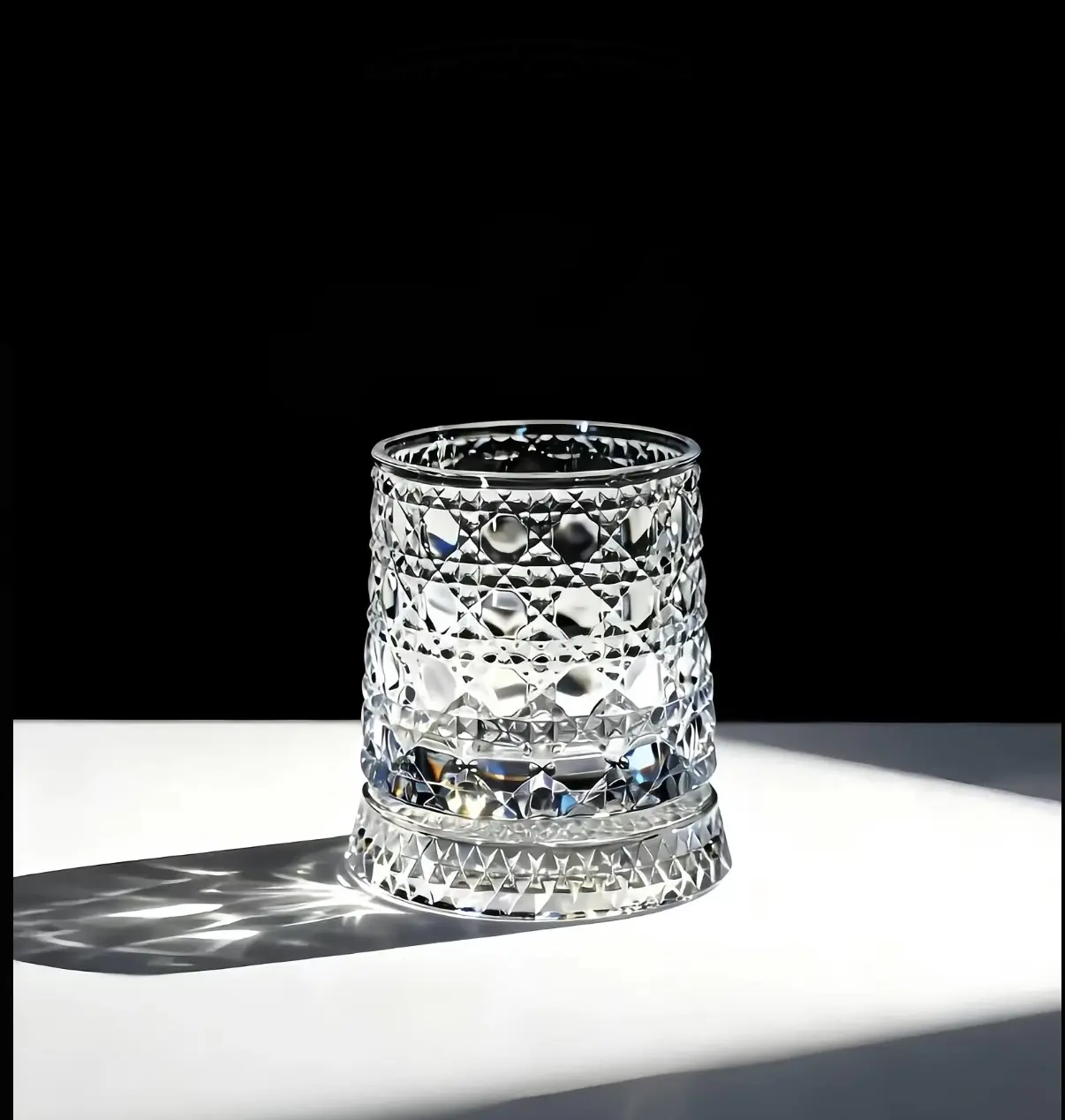 260ml Spinning Crystal Whiskey Glass Gift - 360° Rotating Base Old Fashioned Tumbler, Luminescent Gasket, Heavy Relief, Hand-Painted Vintage Cut, Kitchenware Drinkware for Boyfriend, Poker Nights, Spinning Crystal Glass