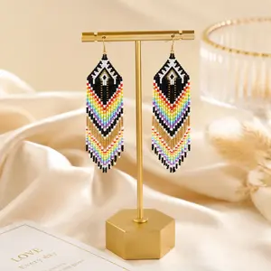 1 pair of Bohemian-style handmade tassel earrings | Suitable for fashionable women to attend various occasions, and also a gift for loved ones and sisters.
