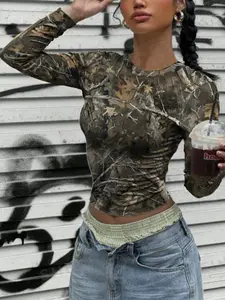 Women's Camo Print Round Neck Knit Tee Top, Vintage Street Fashion Casual Long Sleeve Slim T-shirt for Daily Wear, Ladies Clothes for All Seasons