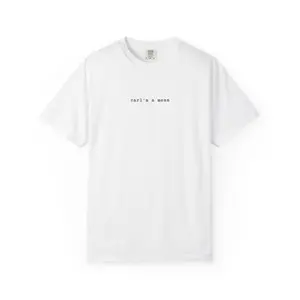 carl's a mess T-shirt | minimalist text tee