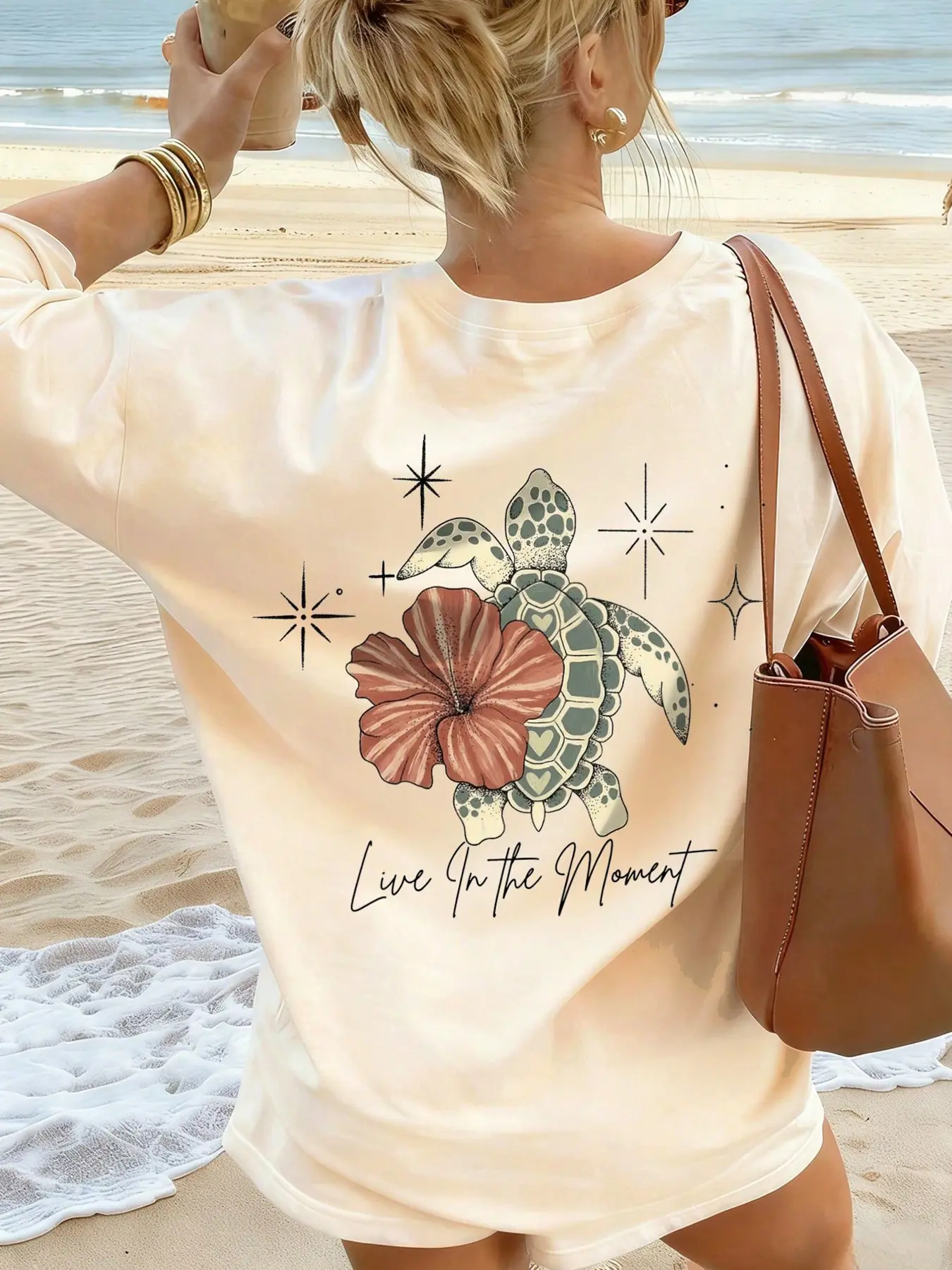 Women's Floral Cartoon Turtle Letter Print T-Shirt, Casual Fitted Short Sleeve Round Neck Top, Casual Everyday Tops, Trendy Streetwear for All Seasons