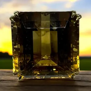 Madera Citrine 37.17 Carat, 0.60 Diamond Ring - Women’s fashion Accessory
