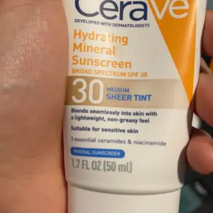 Product Review of CeraVe Sheer Tint Hydrating Mineral Sunscreen SPF 30 from f**4
