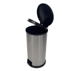 Kitchen Trash Can, 7.9 Gallon Plastic Step Garbage Bin with Lid, Silver