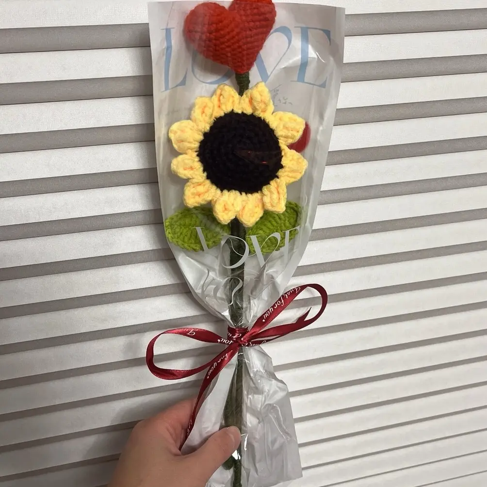 Beautiful Unforgettable Gift for Valentines - Customizable Design and Exclusive Packaging