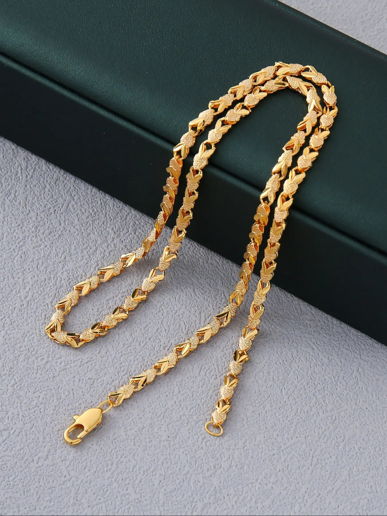 1pc Vintage Royal Style Golden Plated Copper Cuban Link Design Chain Necklace, Long Necklace 60cm/23.62inch, Unisex Jewelry for Daily Wear & Wedding, Mardi Gras Day Accessory, All-Season Fit