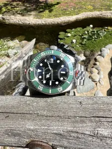 126610LV Starbucks SUB Style MODS Watches