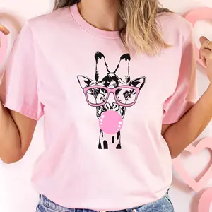 Funny Giraffe Graphic Tee, Pink Bubblegum Shirt for Women, Cute Animal Lover T-shirt, Casual Novelty Gift Top