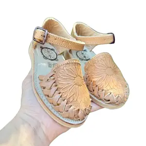 Tan Nına Sunflower Sandals, Closed toe Leather Huaraches, Summer Sandals, Traditional Mexican Sandals Flats