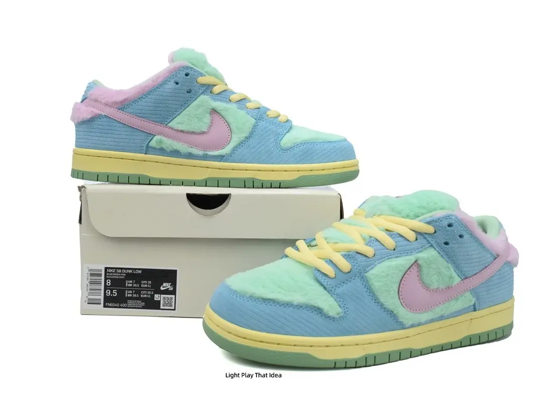 Vintage Street‑Style Low‑Top Board Sneakers, Pastel Plush Fuzzy Multi‑Tone Upper, Non‑Slip Yellow‑Green Rubber Outsole, Cozy Fluffy Detail, Classic Couple Skate Shoes For Hip‑Hop Street Daily Outfits