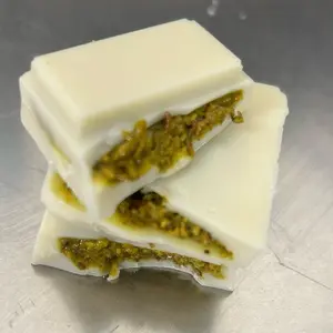 Italian White Chocolate Dubai Pistachio Delightful Snack with Rich Creamy Texture and Nutty Flavor 2 oz bars