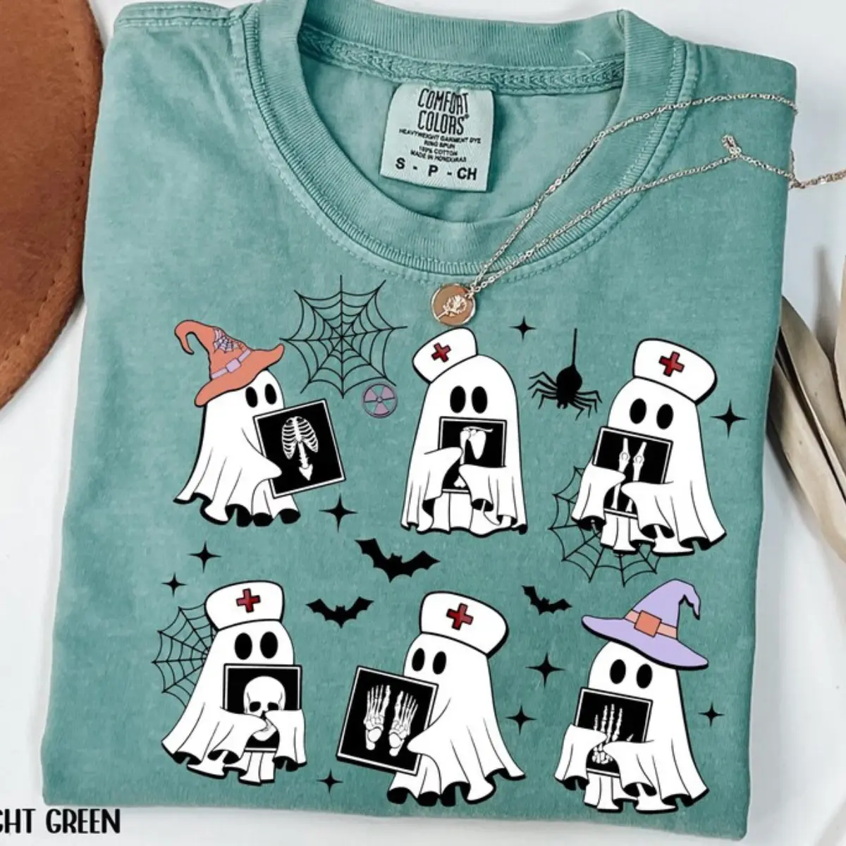 Comfort Colors® Spooky Radiology Ghost Halloween T-Shirt, Vintage X-Ray Tech Nurse Ghost Holding Skeleton Scans Graphic Tee, Rad Tech Radiology Student Educator Spooky Season Gift Unisex Top