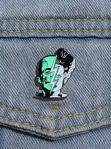 Creative Figure Design Brooch, Fashion Accessory, Fashionable Clothes Accessories for Women & Men, Enamel Pin Suitable for Backpacks, Jeans, Scarves, Hats Decoration Fixed Buckle, Hat Clip, Casual Alloy Jewelry for Men & Women