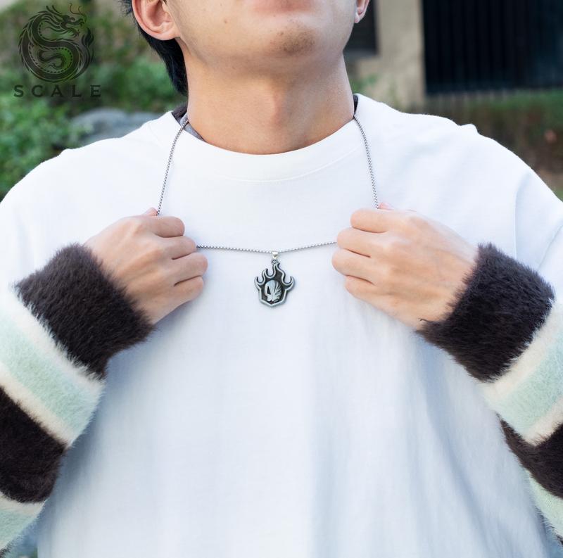 BLEACH Anime Hollow Mask Flame Pendant Necklace | Arrancar Cosplay Jewelry for Fans