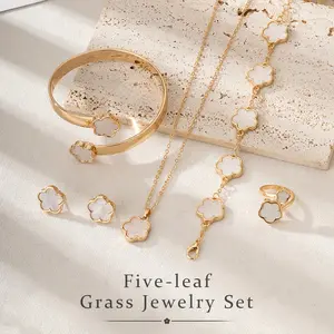 【FaddishDeal】Lucky Flower Alloy Jewelry, Lucky Flower design, Neckline, Artemis bracelets, bracelets, rings, Clover Jewelry, four-leaf clover garland. Elegant Gift