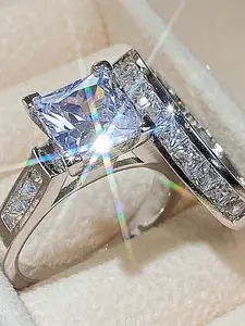 Princess round diamond couple ring - Engagement, proposal and wedding ring. Anniversary, birthday gift. Lightweight luxury full-diamond ring. Fashionable and versatile ring. High-end accessory.