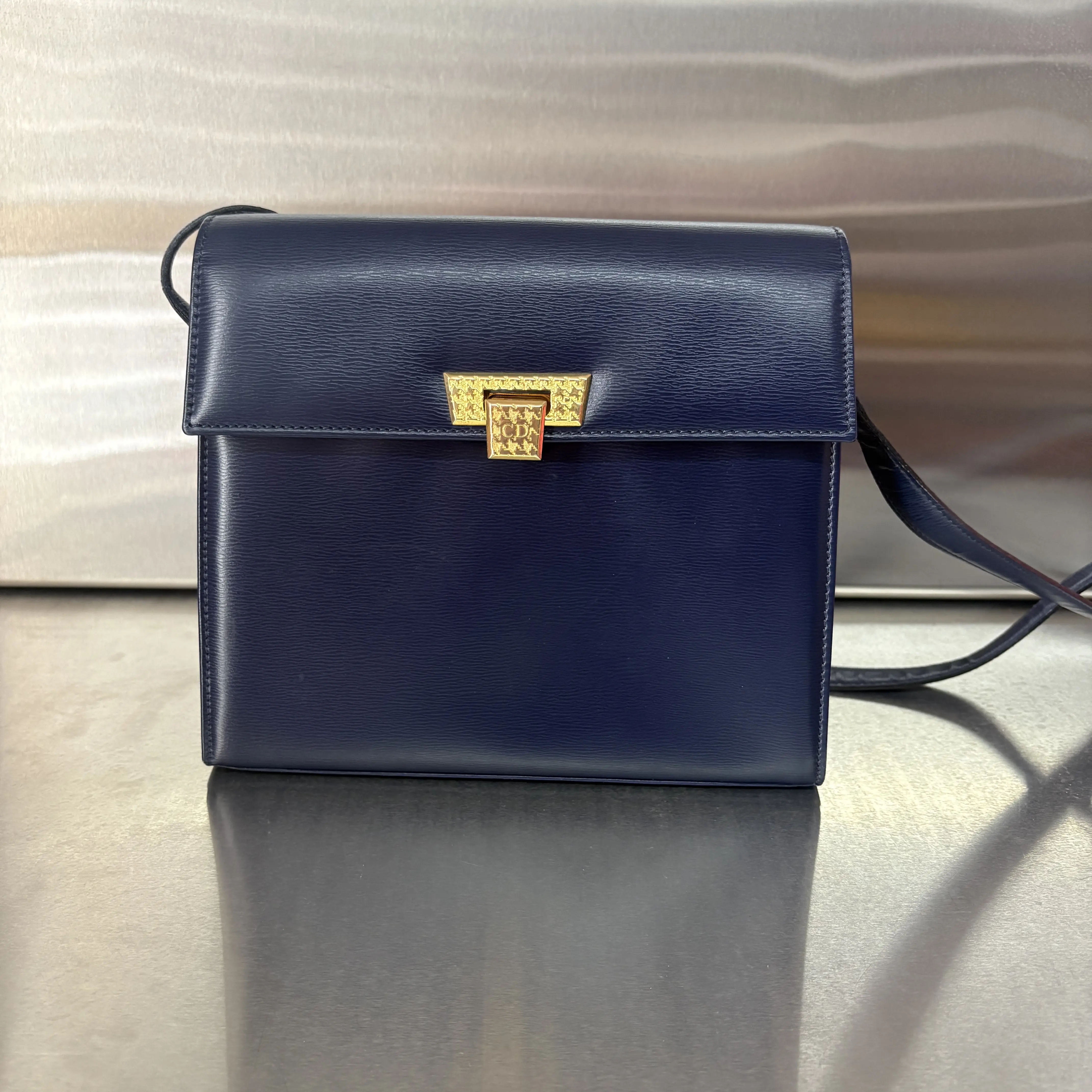 Pre-owned Calfskin Crossbody Bags Christian Dior Vintage Navy Crossbody