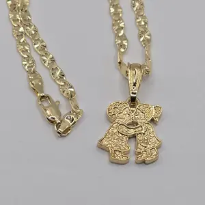 Couple with necklace gold-plated.