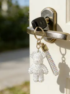 Luxury Full Diamond Bear Car Keychain, Bag Charm, Perfect Gift, Multiple Options Available, Decorative Item/keychain