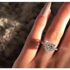 Best-Selling Heart-Shaped AAA Zircon Inlaid Ring - Elegant European & American Engagement & Party Jewelry darry  ring