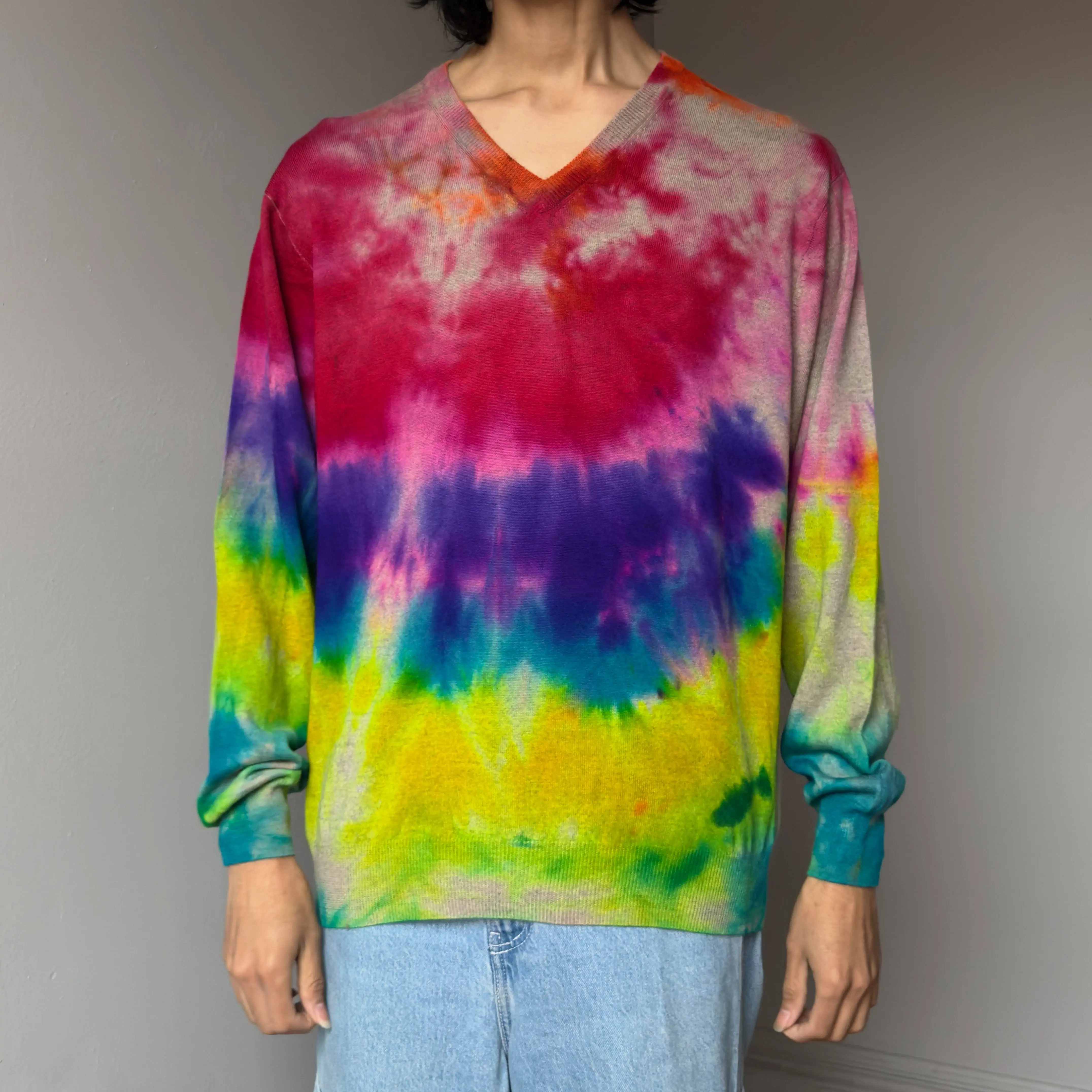 Men’s XL rainbow sweater V neck wool pullover