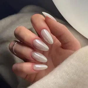JUNLY - Hailey Bieber Elegant Pearl Mirror Glazed Nails with Clean Girl Aesthetics, Perfect for Gentle Girls