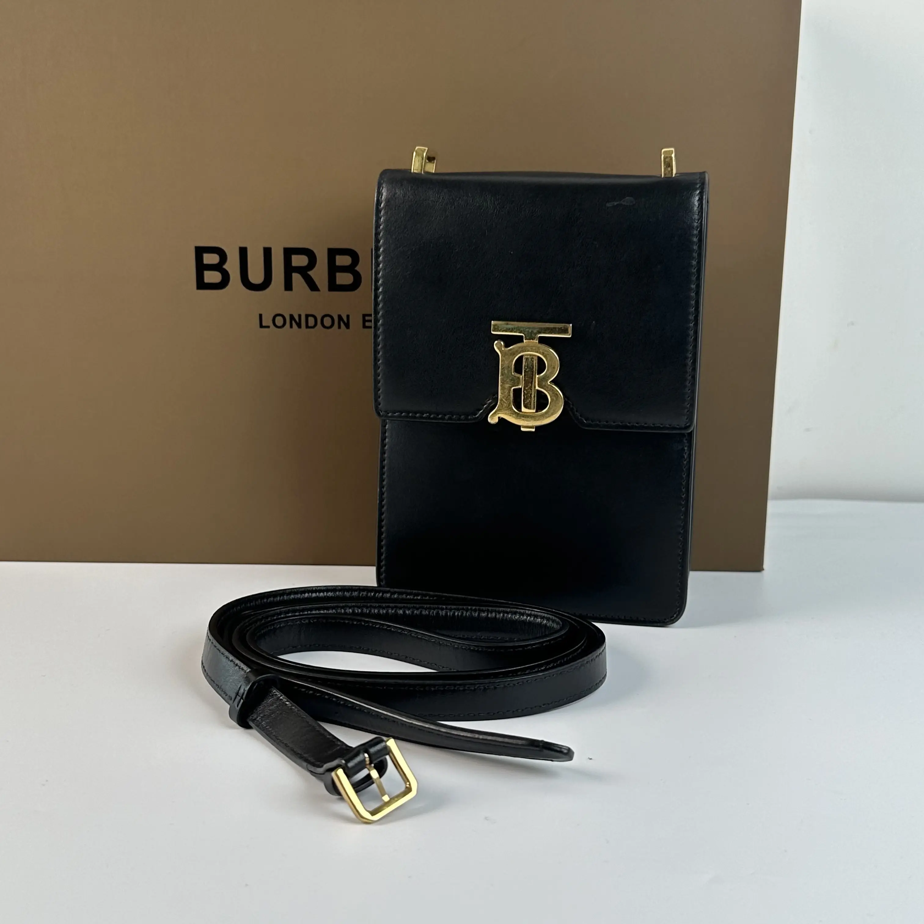 Pre-owned BURBERRY Black LEATHER Shoulder BAG CC0196