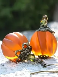 Vintage and Unique Pumpkin Pendant Earrings, Fruit Veggie Earrings, Perfect Gifts for Halloween and Thanksgiving, Suitable for Gifting and Family Gatherings