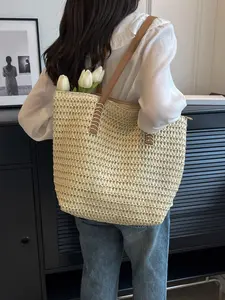 26 Spring/Summer Vacation Style Simple Atmosphere Tote Bag, Grass Weaving Design, Casual Fashion Large Capacity Texture Personalized Shoulder Bag, Suitable for Beach Play, Outdoor Travel, Shopping Mall Shopping, Casual Commuter Bag, Straw Tote Bag