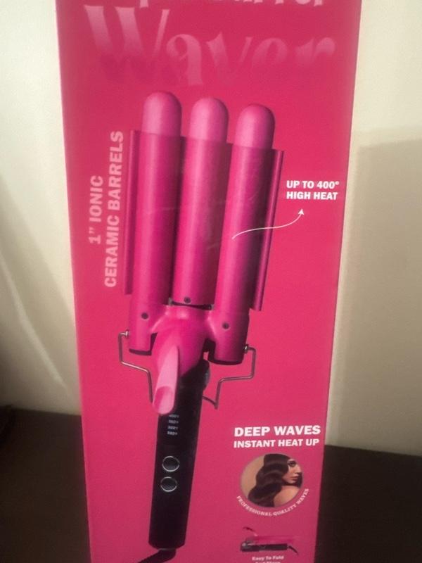 Triple Waver Ceramic Barrel Waver for Up to 400° High Heat with Comfortable Design