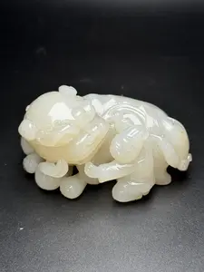 A1050 Superb Chinese Hetian Jade Carved Fortune Lion Statue
