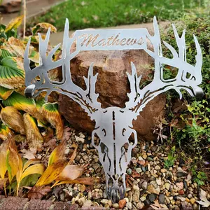Deer Head Bow Mounts - Personalized Metal Display for Outdoor Decor & Hunting Enthusiasts