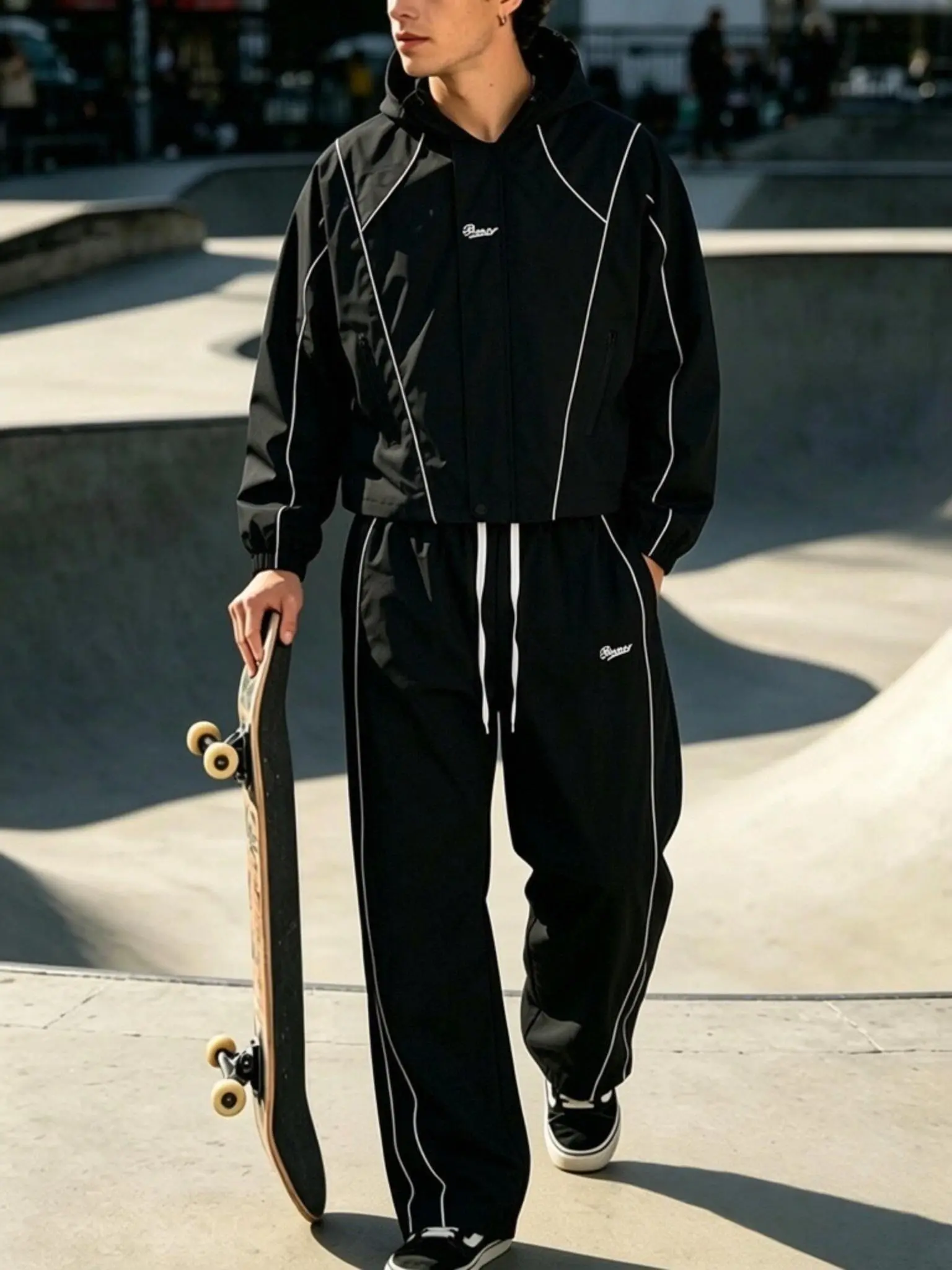 Men's Business Casual Athleisure Track Suit, 2 Piece Full Zip Hooded Windbreaker Jacket & Pants with Contrast Stripe Detail, Versatile Office Commute Daily Wear Athletic Outfit Set