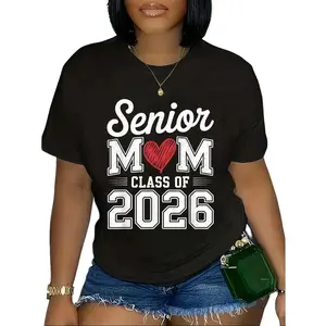 [Graphic T-shirt]100% Cotton Senior Mom Class of 2026 Proud Parent Graduation T-Shirt – Graduation Celebration Graphic Tee, Unisex Casual Short Sleeve Crew Neck Top, Soft Breathable Everyday Wear, Gift for Mom, Proud Parent Shirt, Trendy Graduation Tee