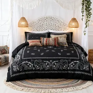 Three-Piece Paisley Print Bedding Set, Soft Comfortable Bedroom Decor, Includes One Duvet Cover and Two Pillowcases No Inserts, All Season Suitable