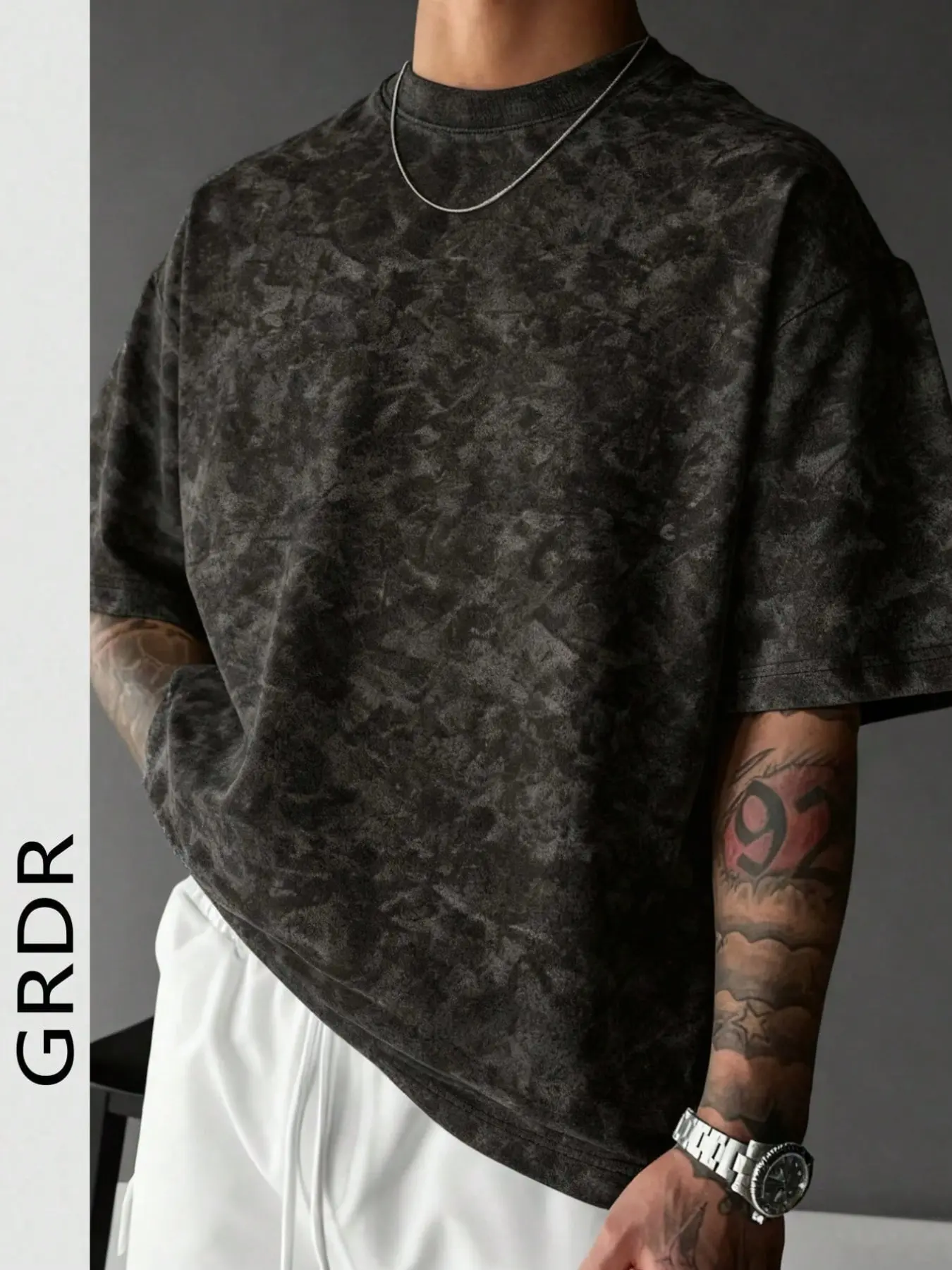 Unisex Vintage Wash Distressed Camo Casual Tee, Oversized Short Sleeve Round Neck Graphic Shirt, Aesthetic Graphic Tee, Cyber Y2K Casual Comfy Streetwear T-Shirt, Summer Essential Tee, Clean Fit Summer Top, Unisex Retro Vintage Top