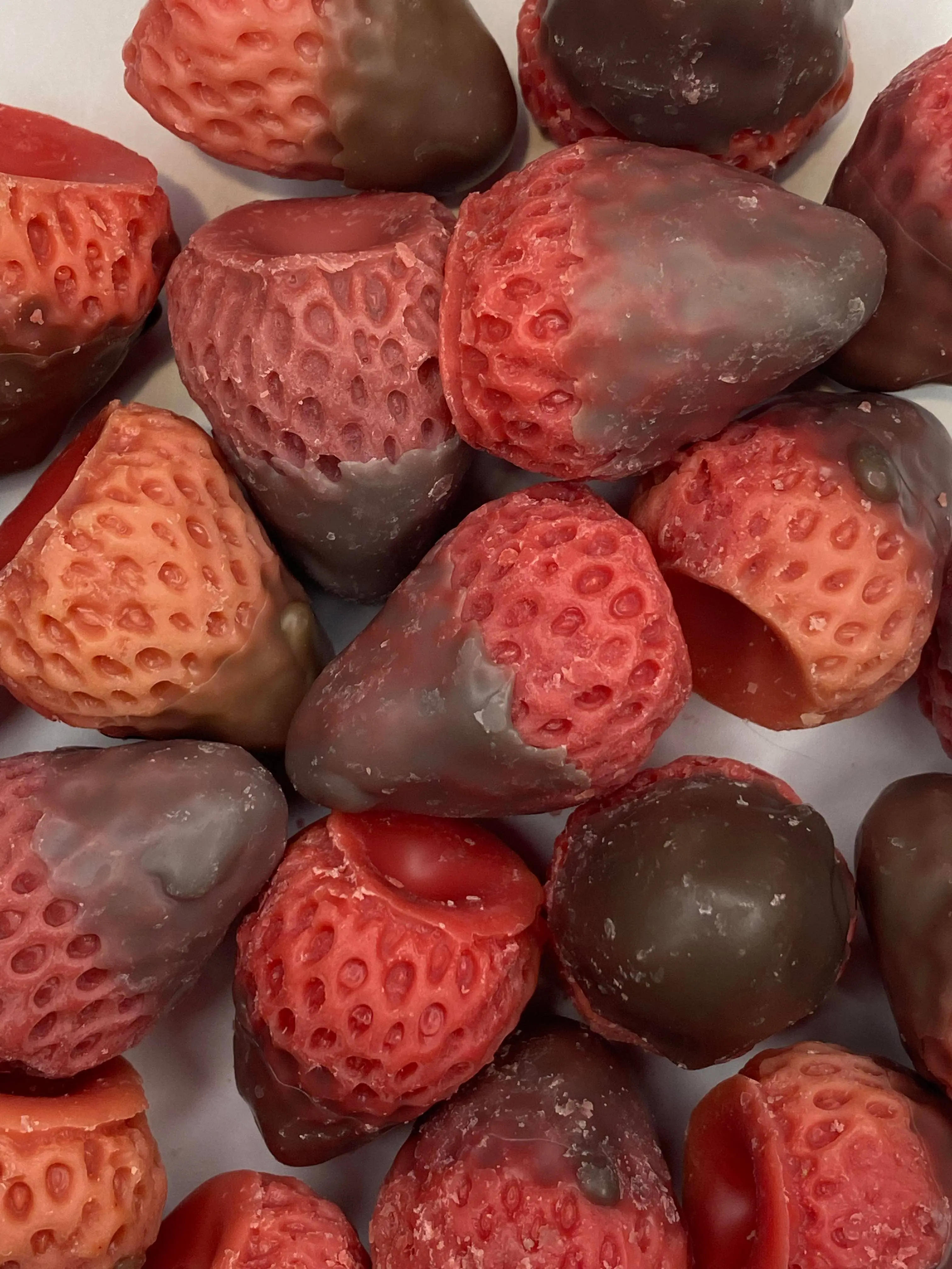 Chocolate Covered Strawberries Wax Melts: 4oz