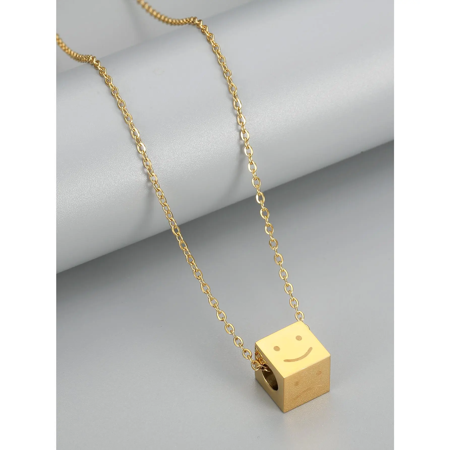 Women's Double-Sided Emotion Cube Necklace - Niche Design Happy-Smiley Face & Sad Face Pendant, Stainless Steel Chain, Casual Daily-Office & Party Costume Jewelry, Happy & Sad Face