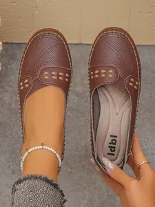 Breathable Hollow Out Lightweight Anti-Slip Dress Shoes, Soft PU Upper, Rubber Sole, All Seasons, Plain Pattern, Large Size, Mom Style