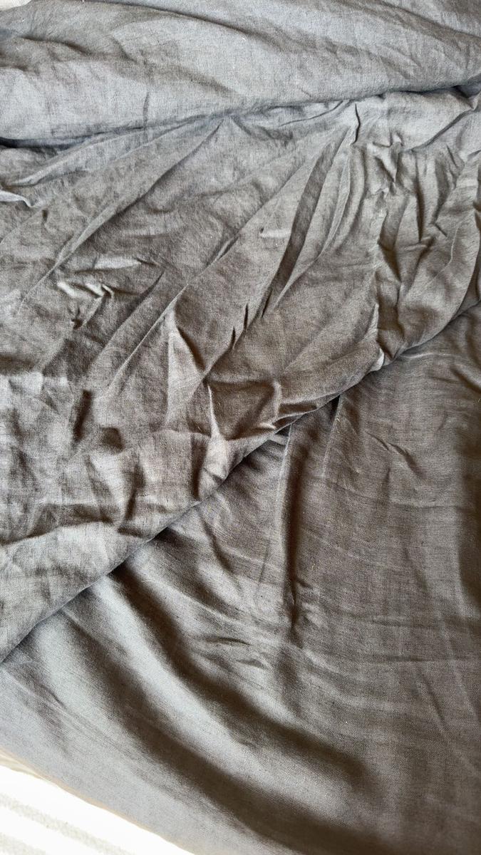 Item: Dark Grey, King