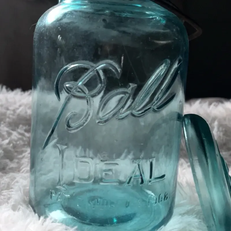 Ball Ideal Blue Glass Mason Jar with Lid - 1950s Vintage Design for Canning and Preserving
