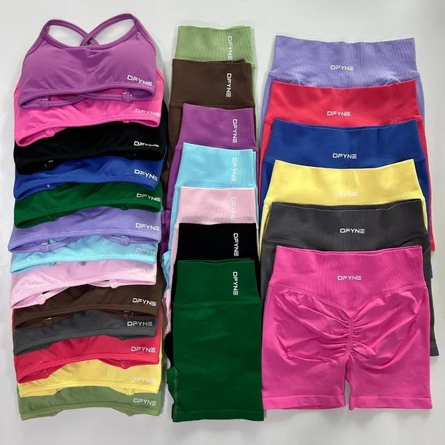 Dfyne Seamless Yoga Set - Impact Scrunch Workout Shorts & Halter Sports Bra, Women’s Fitness Gym Suit for Active Performance Stretchable Activewear Casual Activewear