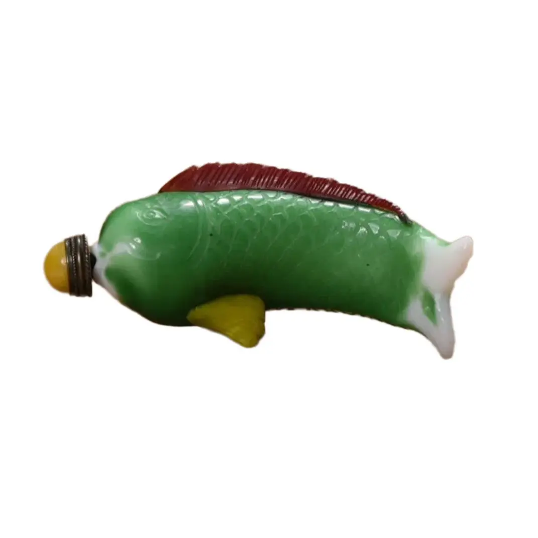 Chinese Green Red Yellow White Peking Glass Fish Carp Snuff Bottle