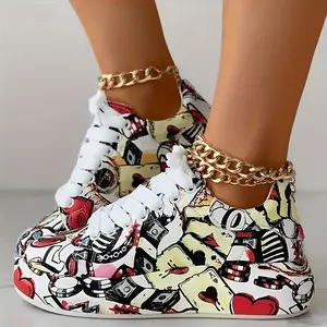 Ladies' graffiti printed low cut sports shoes, fashionable lace up casual skateboarding shoes with rubber soles, suitable for all day wear