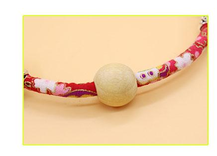 Japanese Necklace Cat Cartoon Printing Collar Natural Camphor Wood Pet Insect Repellent Collar Dog Bell Collar