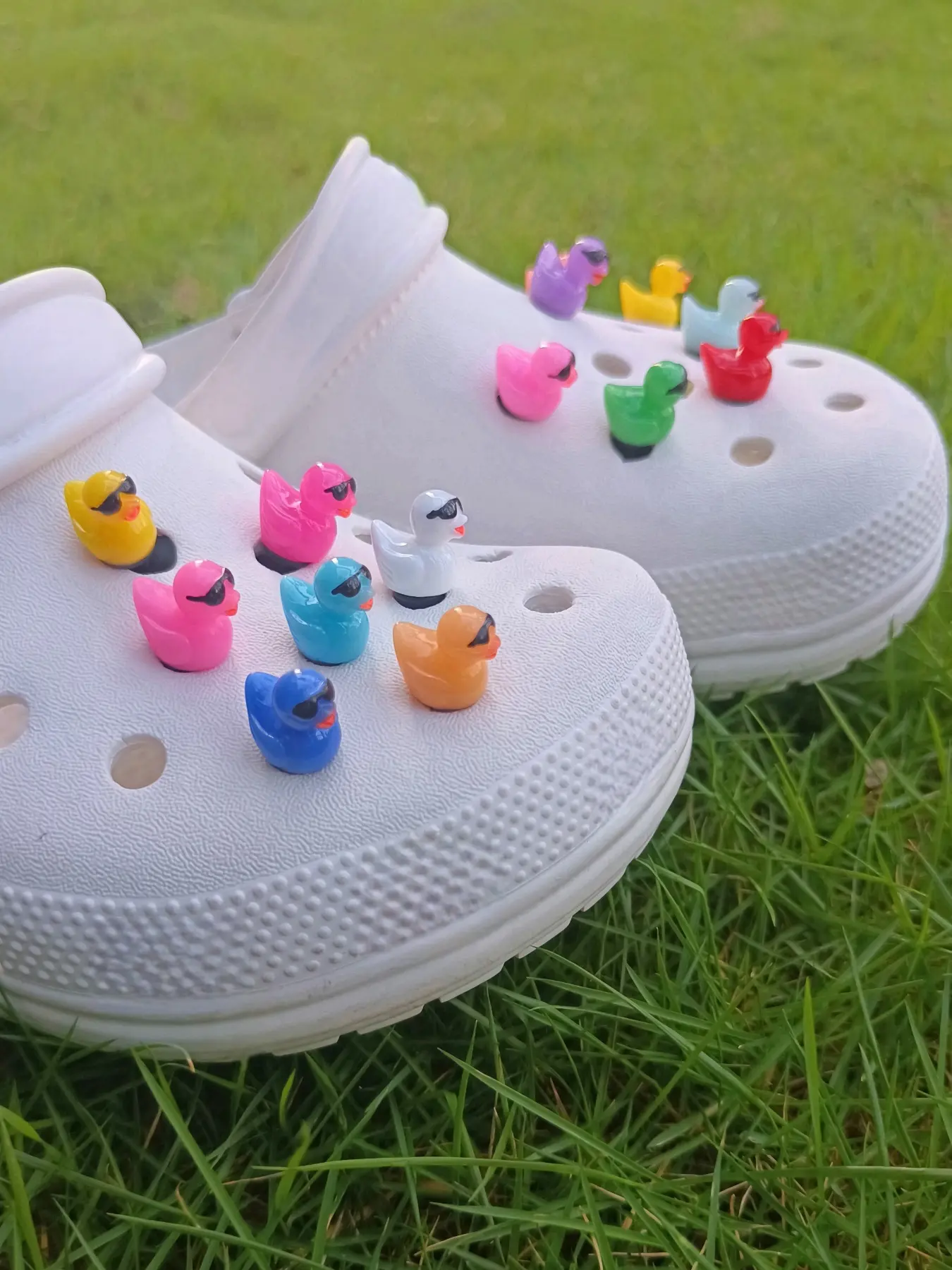 14-Piece 3D Pet Duck Shoe Decor Set with Glasses, Cute Animal Theme Shoes Accessories, Clog Accessories, Unisex Birthday Party Gift, Cute Shoe Decorations, Shoe Charms