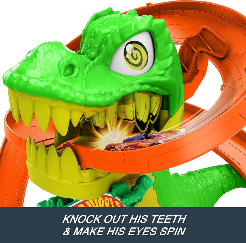 Hot Wheels Toy Car Track Set, City T-Rex Blaze Battle Playset & 1:64 Scale Die-Cast Vehicle, 18” Tall, Multiple Race Outcomes, Spinning Dinosaur Eyes