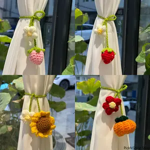 Handmade Crochet Strawberry Sunflower Pendant Yarn Knitted Decor For Bag Charm Car Rearview Mirror Hanging Curtain Tieback Home Indoor Ornament